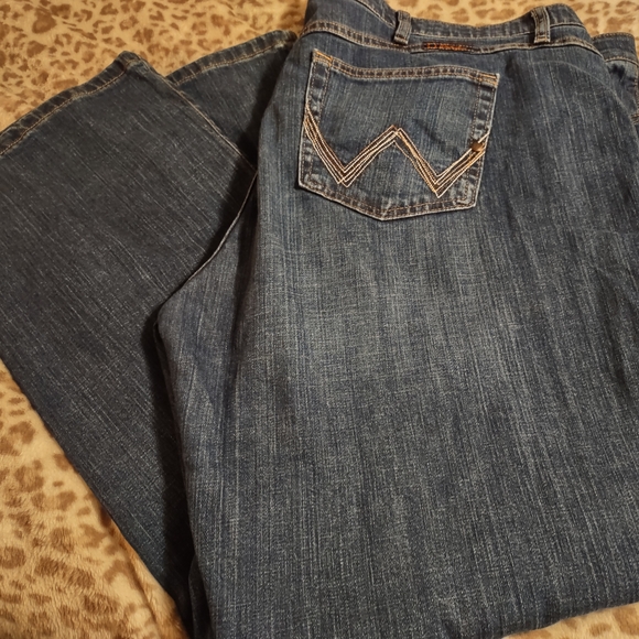 Wrangler Q-Baby No Gap Waistband Dark Blue Boot Cut Jeans 24W 32L RN 130273 - Picture 2 of 11
